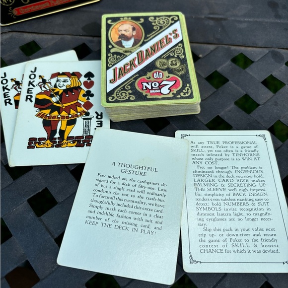 Jack Daniels collector tin and 2 complete sets of cards (with bonus cards). - Picture 3 of 7